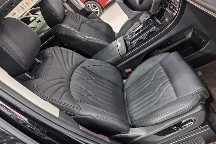 Used GAC Trumpchi M8 2024 Master Series 400T Ultimate Edition Interior 10