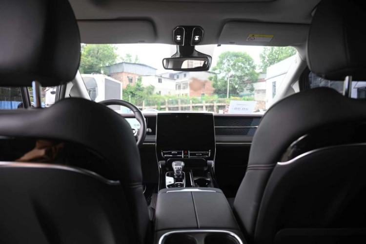 Used GAC Trumpchi M8 2024 Master Series Super Hybrid Edition Interior 2