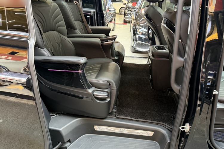 Used GAC Trumpchi M8 2024 Master Series 400T Ultimate Edition Interior 2