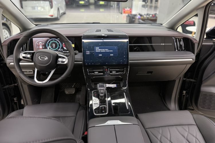 Used GAC Trumpchi M8 2024 Master Series 400T Prestige Edition Interior 2