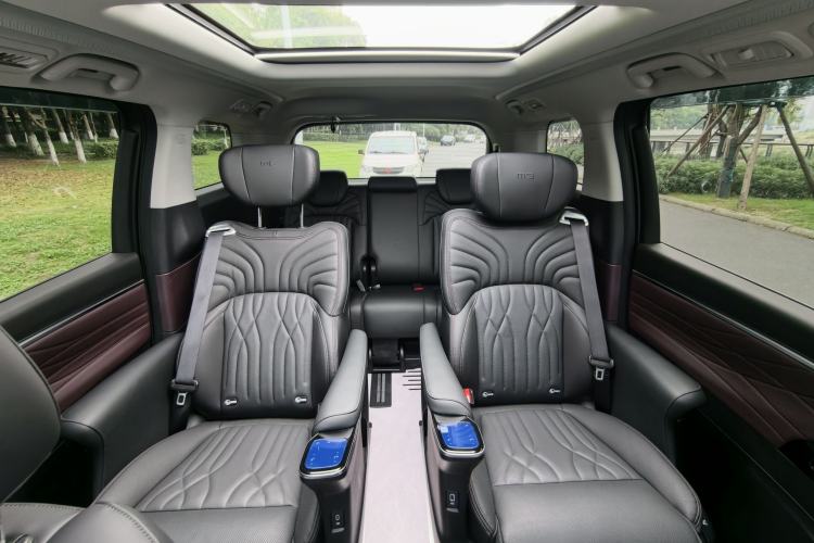 Used GAC Trumpchi M8 2024 Master Series 400T Prestige Edition Interior 3