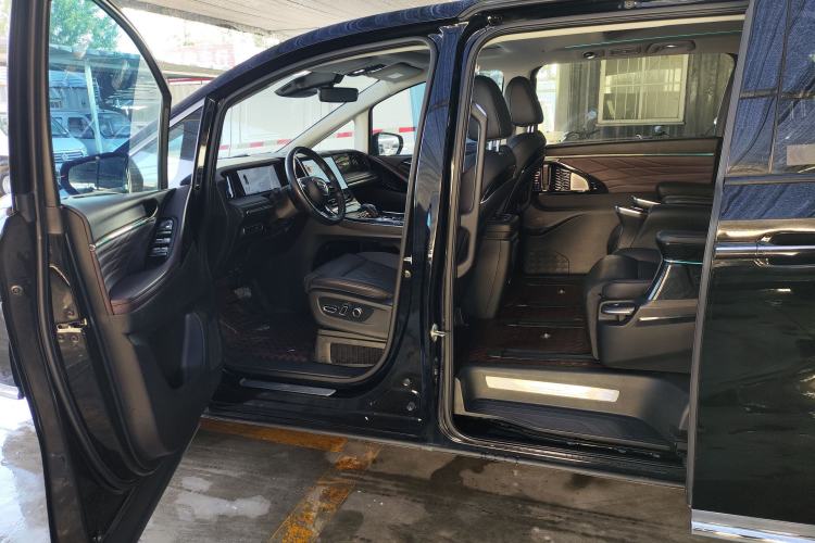 Used GAC Trumpchi M8 2024 Master Series 400T Ultimate Edition Interior 3