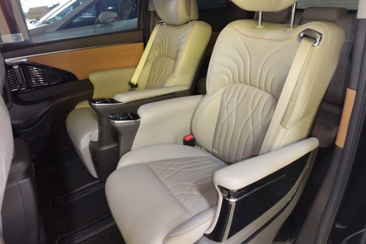 Used GAC Trumpchi M8 2024 Master Series 400T Prestige Edition Interior 3
