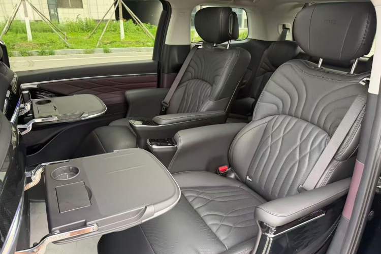 Used GAC Trumpchi M8 2024 Master Series 400T Prestige Edition Interior 3
