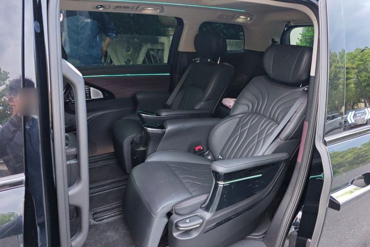 Used GAC Trumpchi M8 2024 Master Series 400T Ultimate Edition Interior 4