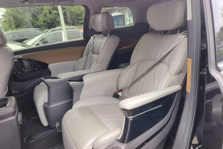 Used GAC Trumpchi M8 2024 Master Series 400T Prestige Edition Interior 4