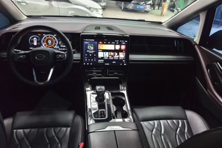Used GAC Trumpchi M8 2024 Master Series 400T Prestige Edition Interior 4