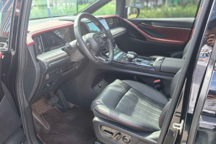 Used GAC Trumpchi M8 2024 Zongshi Series 400T Pioneer Edition Interior 4