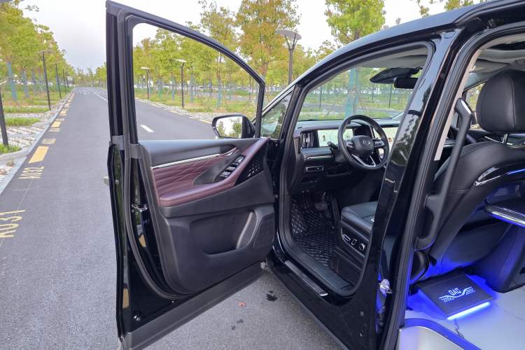 Used GAC Trumpchi M8 2024 Master Series 400T Ultimate Edition Interior 5
