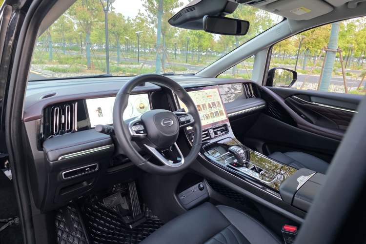 Used GAC Trumpchi M8 2024 Master Series 400T Ultimate Edition Interior 6