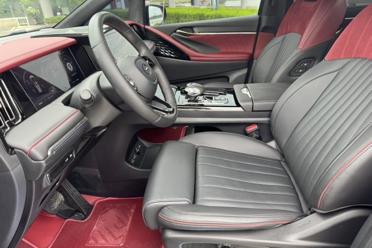 Used GAC Trumpchi M8 2024 Zongshi Series Dual-Motor Supreme Edition Interior 6