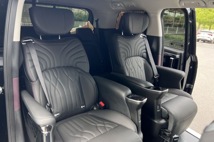 Used GAC Trumpchi M8 2024 Master Series 400T Prestige Edition Interior 7