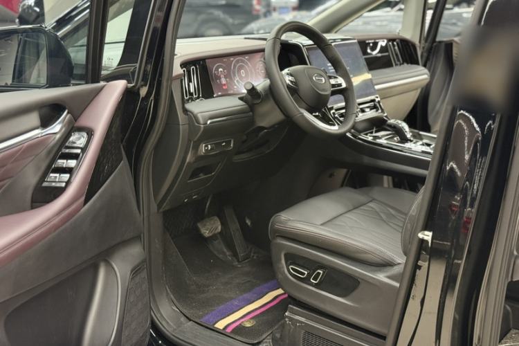 Used GAC Trumpchi M8 2024 Master Series 400T Prestige Edition Interior 7
