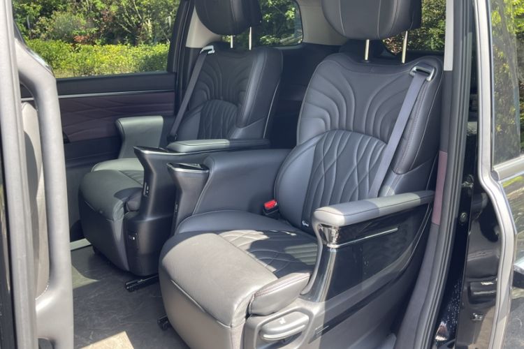 Used GAC Trumpchi M8 2024 Master Series 400T Prestige Edition Interior 7