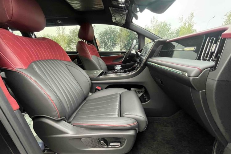 Used GAC Trumpchi M8 2024 Zongshi Series 400T Ultimate Edition Interior 8