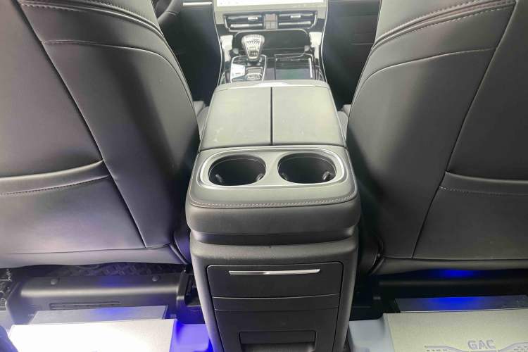 Used GAC Trumpchi M8 2024 Master Series 400T Prestige Edition Interior 8