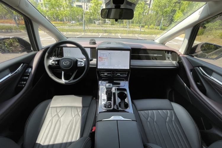 Used GAC Trumpchi M8 2024 Master Series 400T Prestige Edition Interior 8