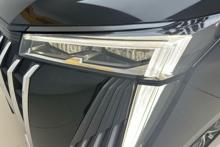 Used GAC Trumpchi M8 2024 Master Series 400T Prestige Edition Left Front Headlight