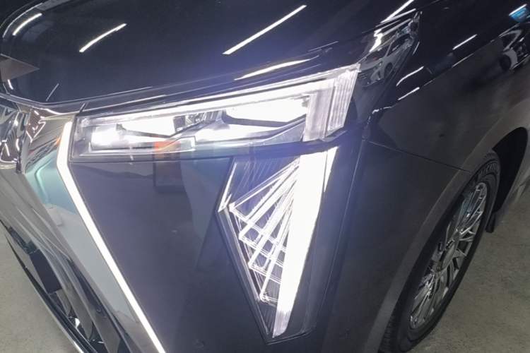 Used GAC Trumpchi M8 2024 Zongshi Series 400T Pioneer Edition Left Front Headlight