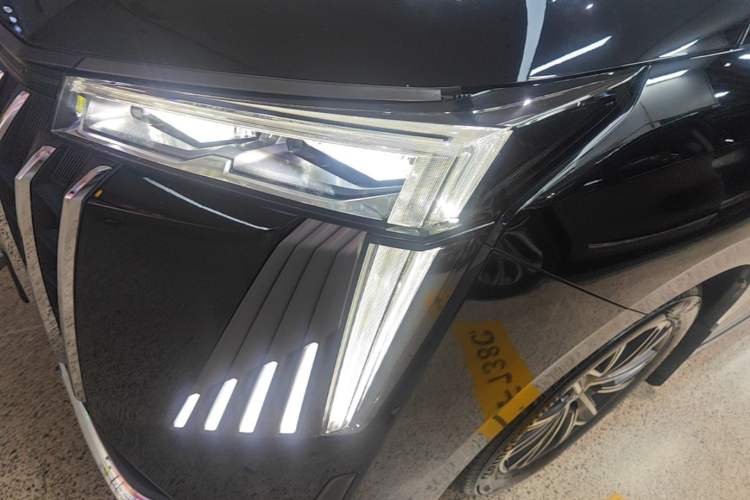 Used GAC Trumpchi M8 2024 Master Series 400T Prestige Edition Left Front Headlight