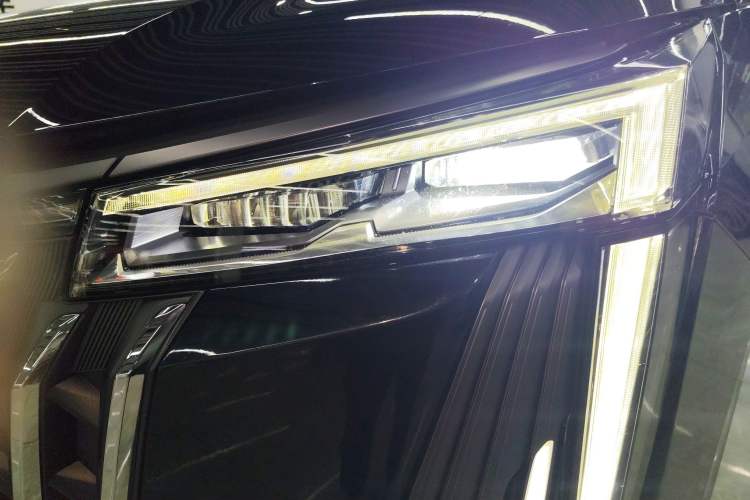 Used GAC Trumpchi M8 2024 Master Series 400T Ultimate Edition Left Front Headlight
