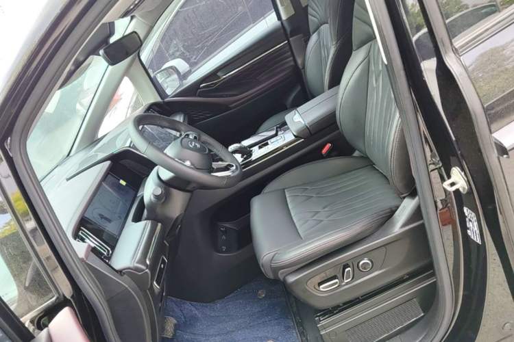 Used GAC Trumpchi M8 2024 Master Series 400T Ultimate Edition Left Front Seat