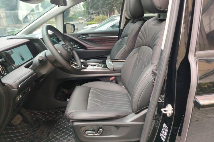 Used GAC Trumpchi M8 2024 Master Series 400T Prestige Edition Left Front Seat