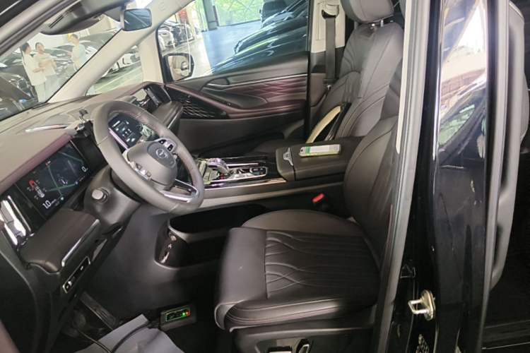 Used GAC Trumpchi M8 2024 Master Series 400T Prestige Edition Left Front Seat