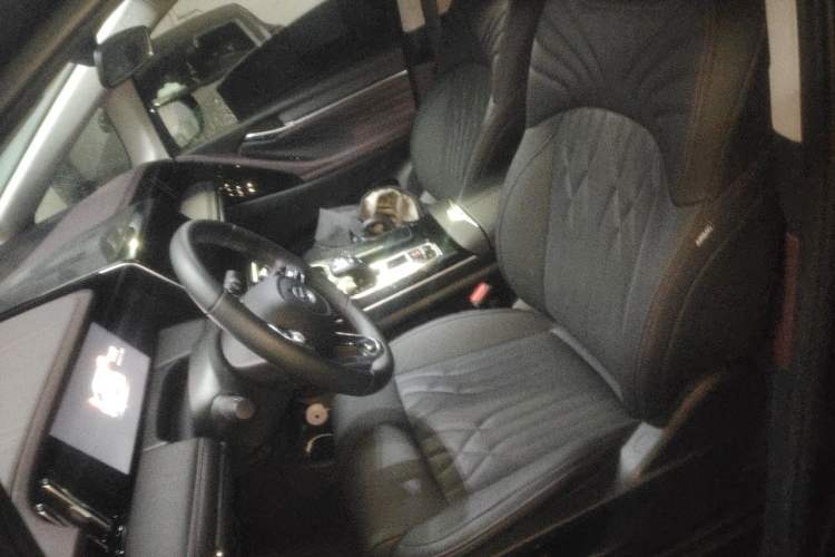 Used GAC Trumpchi M8 2024 Master Series 400T Prestige Edition Left Front Seat