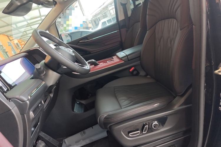 Used GAC Trumpchi M8 2024 Master Series 400T Ultimate Edition Left Front Seat