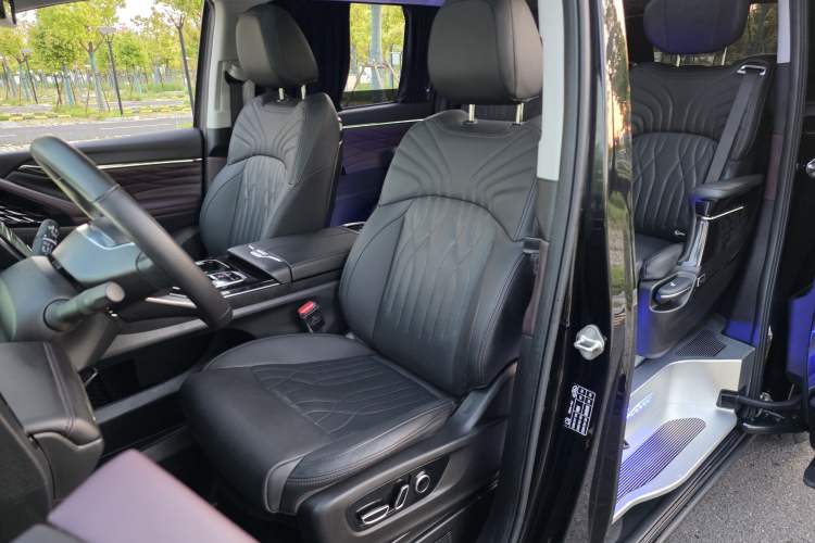 Used GAC Trumpchi M8 2024 Master Series 400T Ultimate Edition Left Front Seat