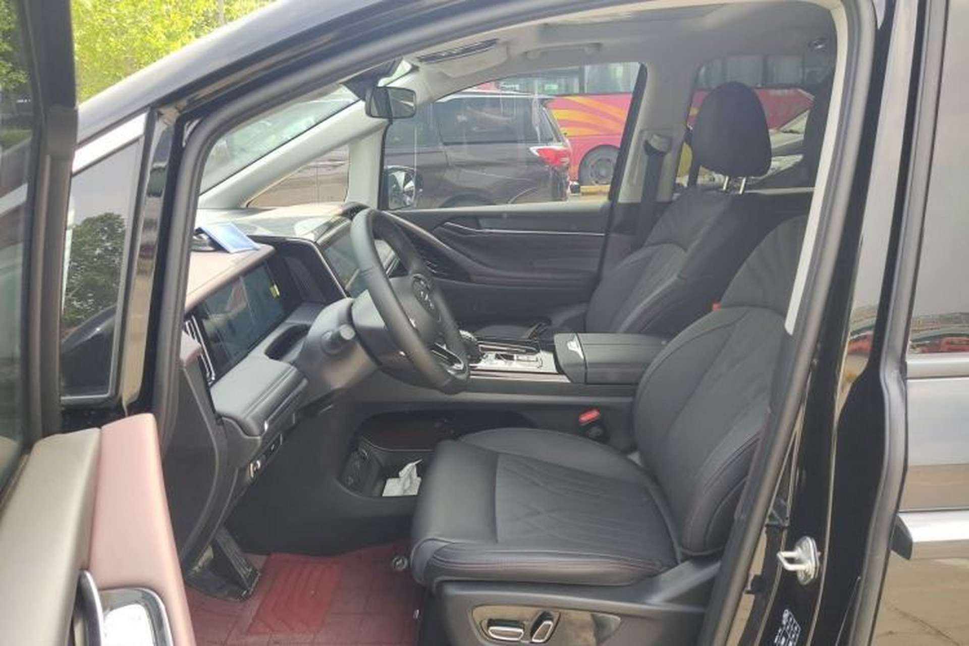 Used GAC Trumpchi M8 2024 Master Series 400T Prestige Edition Left Front Seat