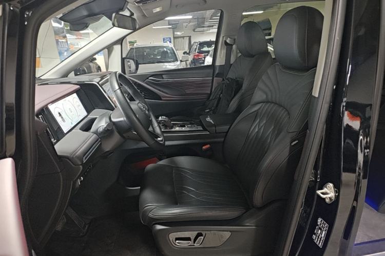 Used GAC Trumpchi M8 2024 Master Series 400T Prestige Edition Left Front Seat