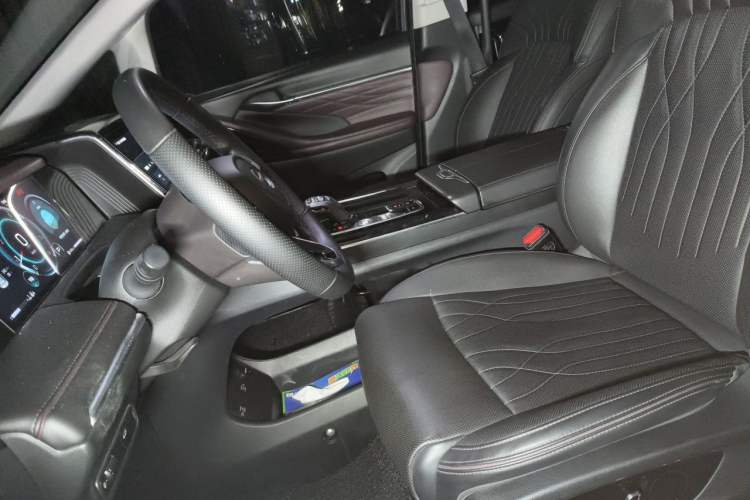 Used GAC Trumpchi M8 2024 Master Series 400T Prestige Edition Left Front Seat