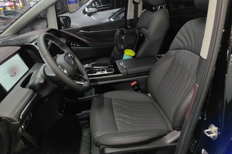 Used GAC Trumpchi M8 2024 Master Series 400T Prestige Edition Left Front Seat