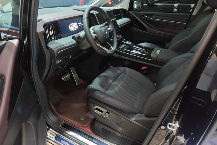 Used GAC Trumpchi M8 2024 Master Series 400T Prestige Edition Left Front Seat