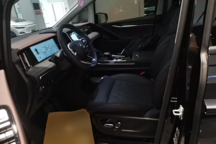 Used GAC Trumpchi M8 2024 Master Series 400T Prestige Edition Left Front Seat