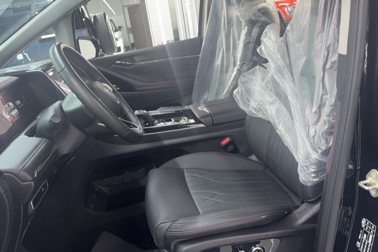 Used GAC Trumpchi M8 2024 Master Series 400T Ultimate Edition Left Front Seat