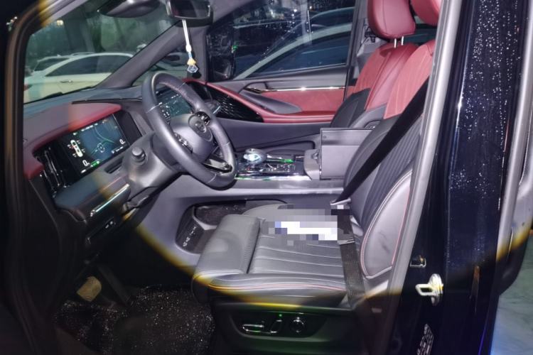 Used GAC Trumpchi M8 2024 Zongshi Series Dual-Motor Supreme Edition Left Front Seat