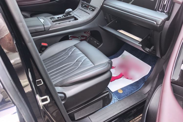 Used GAC Trumpchi M8 2024 Master Series 400T Prestige Edition Left Front Seat