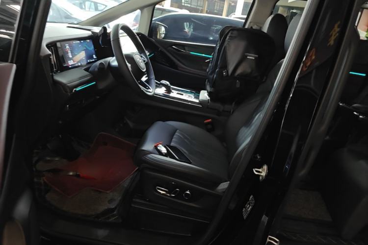 Used GAC Trumpchi M8 2024 Master Series 400T Ultimate Edition Left Front Seat