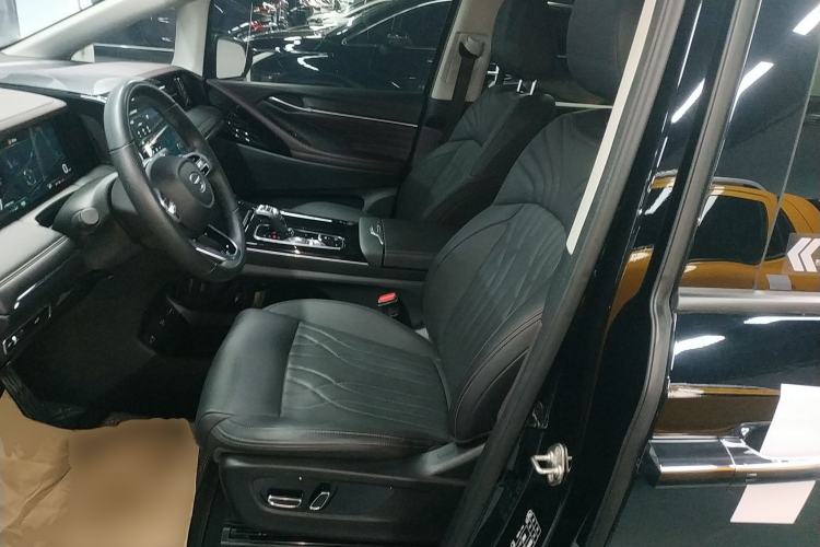 Used GAC Trumpchi M8 2024 Master Series 400T Prestige Edition Left Front Seat