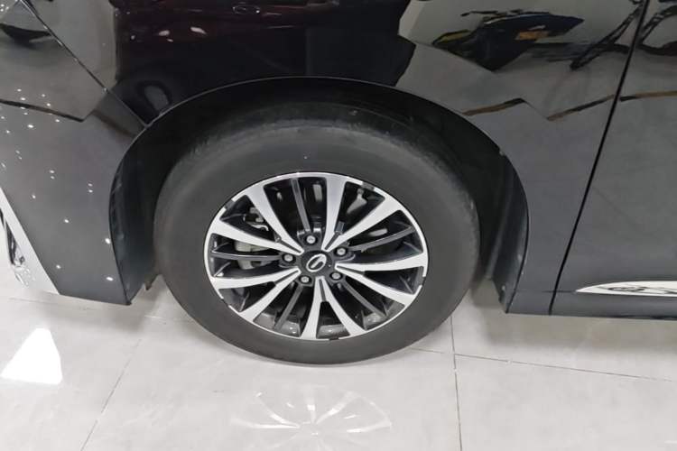 Used GAC Trumpchi M8 2024 Lingxiu Series 390T Luxury Edition Left Front Wheel Hub