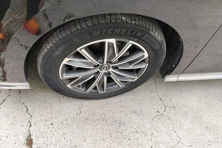 Used GAC Trumpchi M8 2024 Master Series 400T Ultimate Edition Left Front Wheel Hub