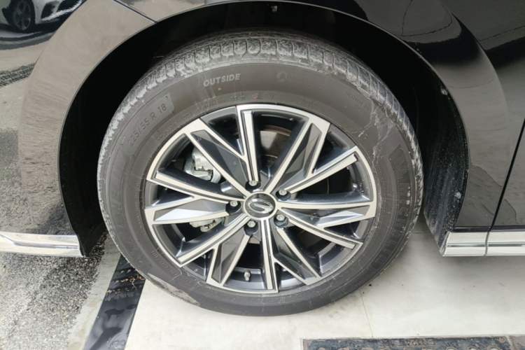 Used GAC Trumpchi M8 2024 Master Series 400T Ultimate Edition Left Front Wheel Hub