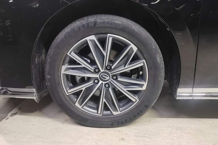 Used GAC Trumpchi M8 2024 Master Series 400T Ultimate Edition Left Front Wheel Hub