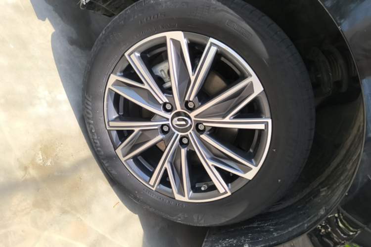 Used GAC Trumpchi M8 2024 Master Series 400T Prestige Edition Left Front Wheel Hub