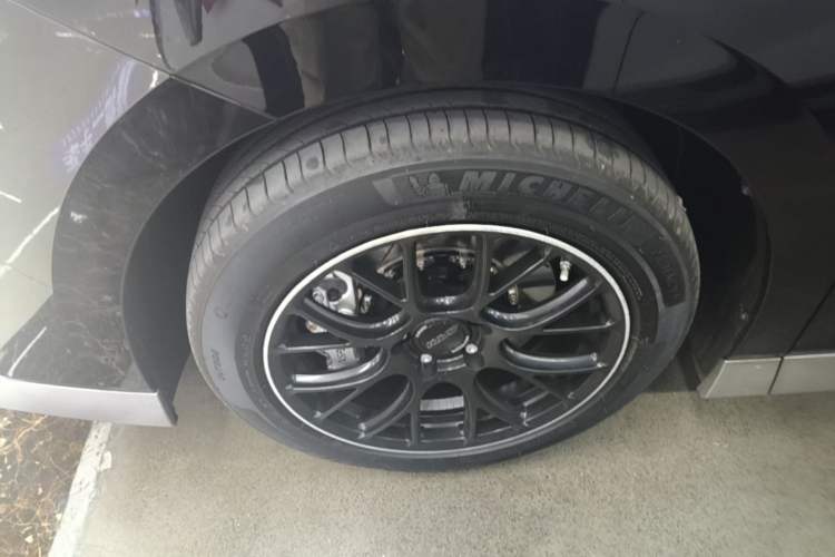 Used GAC Trumpchi M8 2024 Zongshi Series 400T Pioneer Edition Left Front Wheel Hub