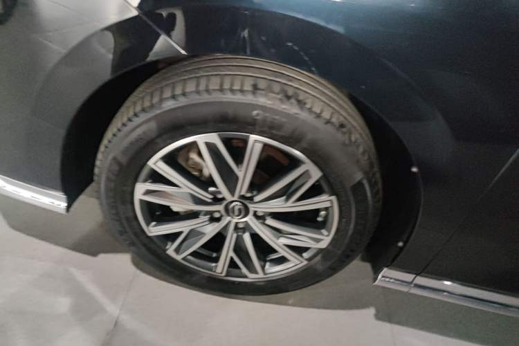 Used GAC Trumpchi M8 2024 Master Series 400T Ultimate Edition Left Front Wheel Hub