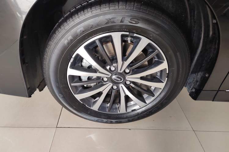 Used GAC Trumpchi M8 2024 Lingxiu Series 390T Luxury Edition Left Front Wheel Hub